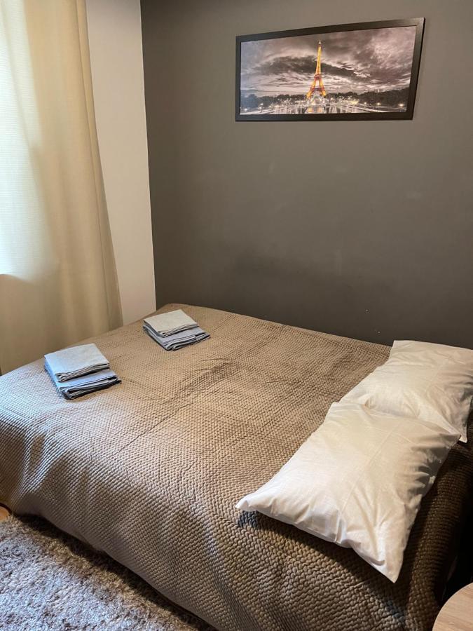 Apartments "Під Дубом"- "Under The Oak" Λβιβ Εξωτερικό φωτογραφία