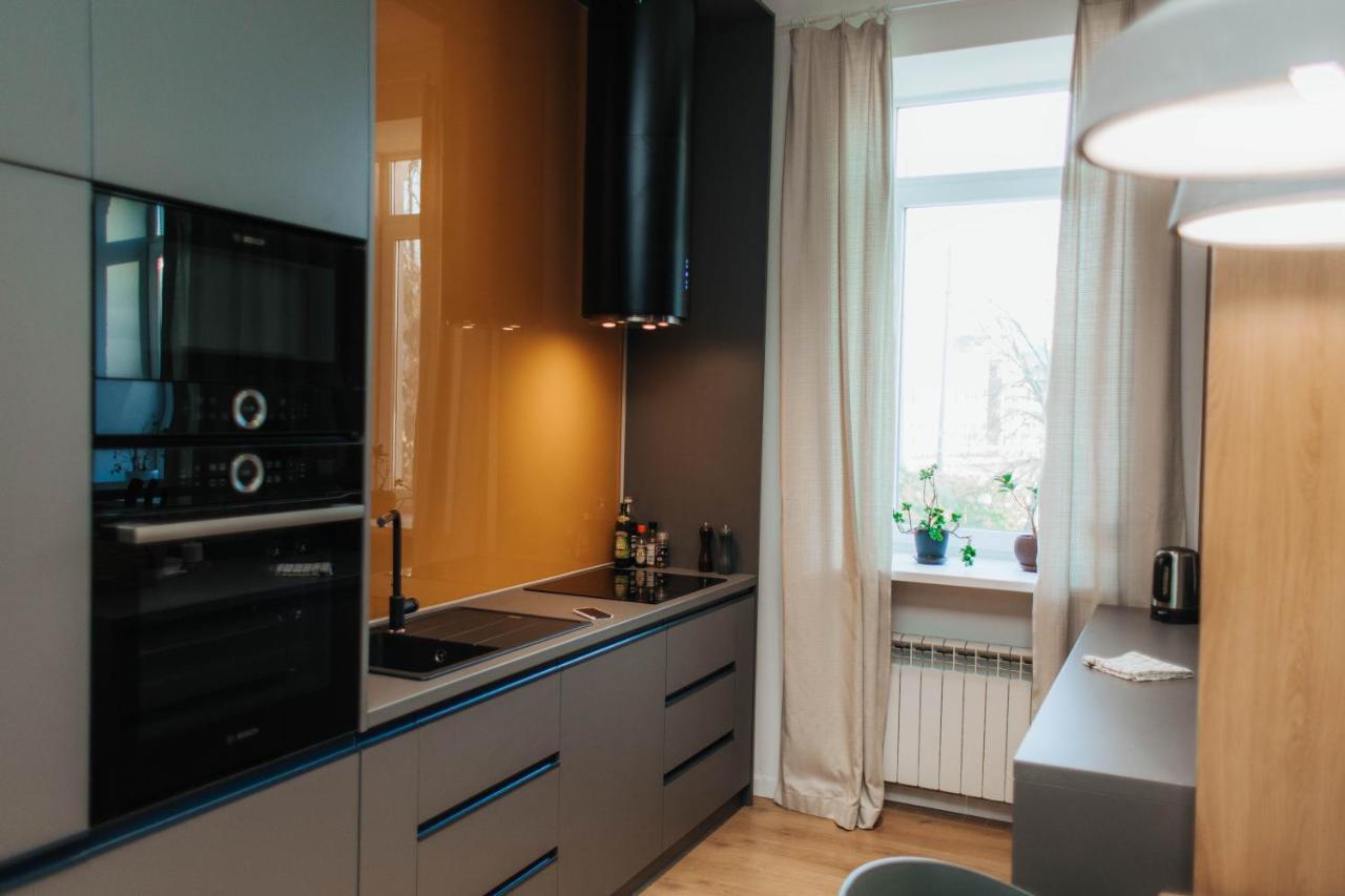 Apartments "Під Дубом"- "Under The Oak" Λβιβ Εξωτερικό φωτογραφία