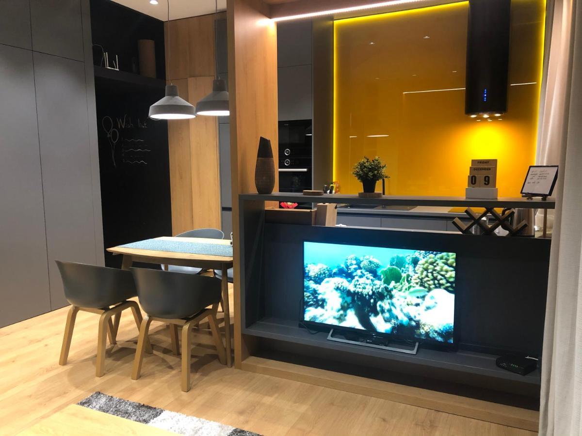 Apartments "Під Дубом"- "Under The Oak" Λβιβ Εξωτερικό φωτογραφία
