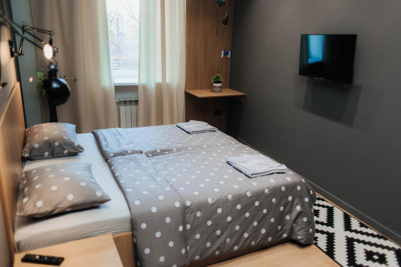 Apartments "Під Дубом"- "Under The Oak" Λβιβ Εξωτερικό φωτογραφία